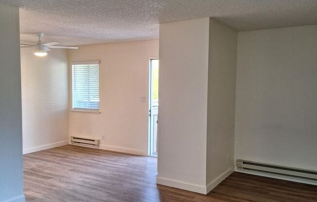 1 bed, 1 bath, 690 sqft, $2,083, Unit 38