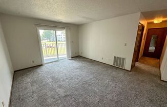 1 bed, 1 bath, 750 sqft, $670