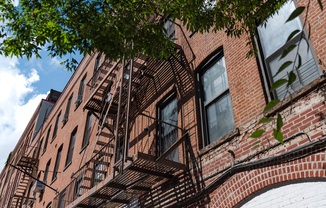 190 BERRY ST