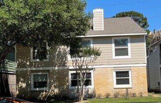 712 MEMORIAL MEWS ST