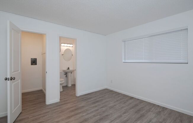 1 bed, 1 bath, $1,895, Unit 52
