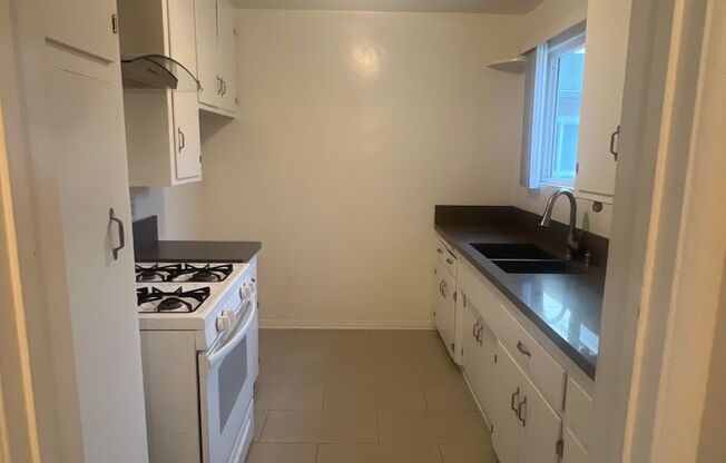 Spacious 1 Bed 1 Bath Move In Ready!