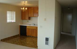 1 bed, 1 bath, 600 sqft, $2,400, Unit 2