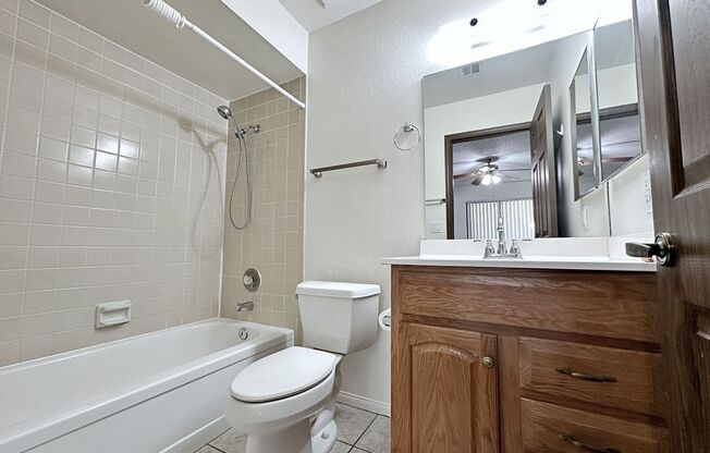2 beds, 2 baths, $1,400