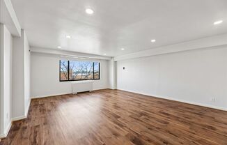 Cathedral Heights Condo | 1 Bed | 1 Bath | 750 Sf