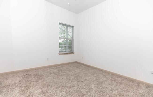 1 bed, 1 bath, 638 sqft, $1,149