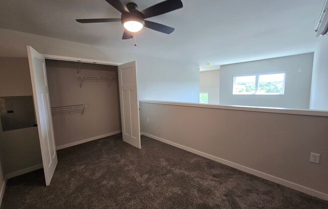 1 bed, 1 bath, 756 sqft, $1,820, Unit 8421-421