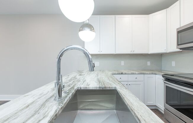 1 bed, 1 bath, 750 sqft, $1,400, Unit 307