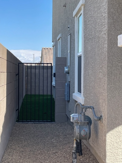 365 ROSEFINCH ST