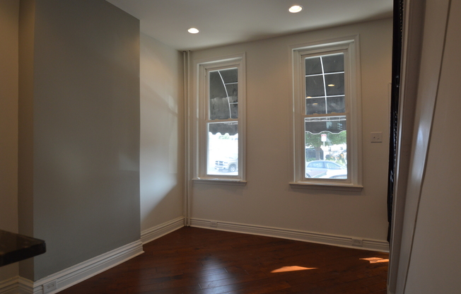 Beautifully Renovated 2BR Fishtown Home with Deck AVAIL 6/1