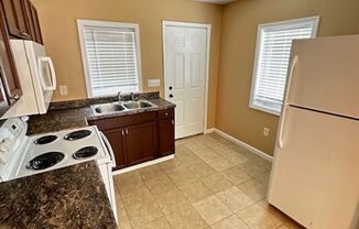 2 beds, 1 bath, $925