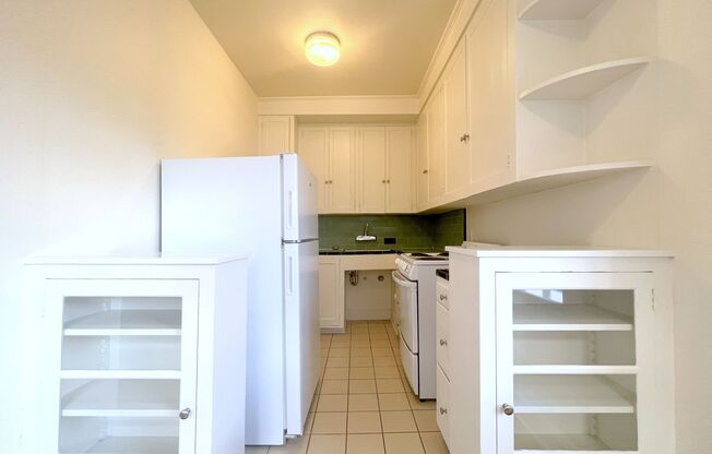 1 bed, 1 bath, 726 sqft, $1,550, Unit 407