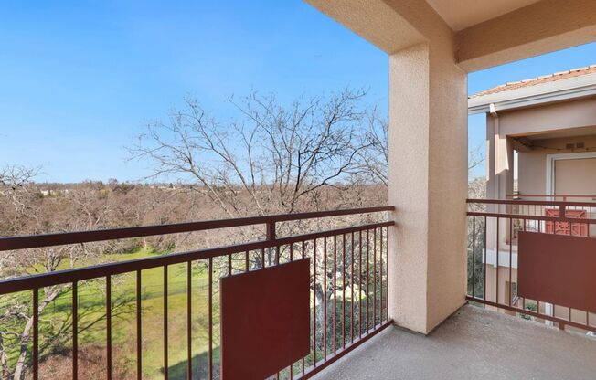 1 bed, 1 bath, 812 sqft, $2,165, Unit 1014