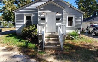 1005 HACKETT ST