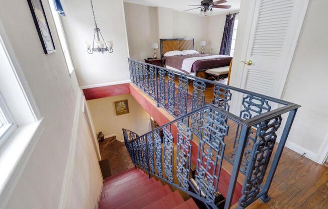 2 beds, 1 bath, 1,000 sqft, $5,250