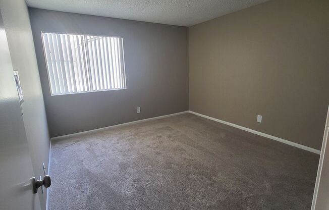 1 bed, 1 bath, 640 sqft, $1,995, Unit 648 - 71