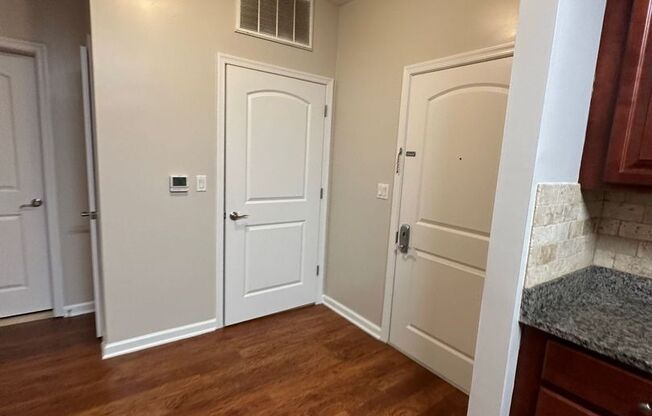 2 beds, 2 baths, 935 sqft, $2,700, Unit 503