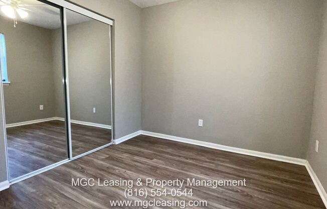 2 beds, 1 bath, 585 sqft, $995, Unit 307-1 SE Grand Ave