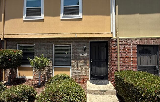 Spacious Two-Story 3 Bedroom, 1.5 Bath Townhome in Prime Santee Location!
