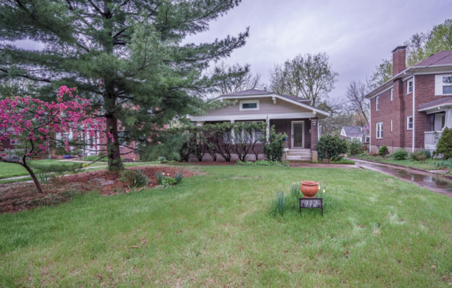 4 Bed 1.5 bath charming home on W Broadway