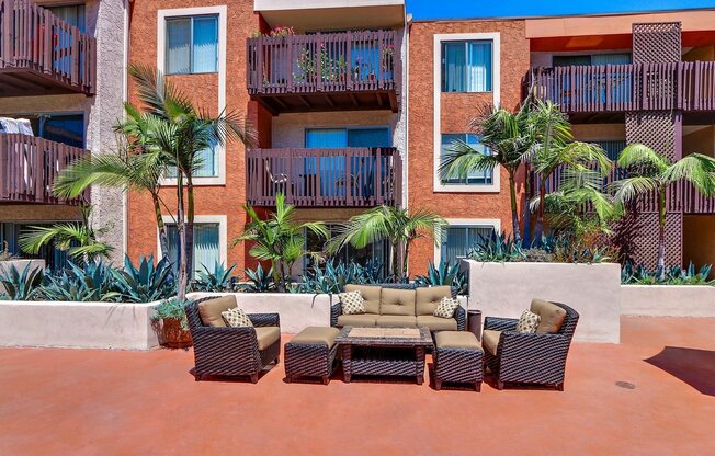 Studio, 1 bath, 550 sqft, $2,045, Unit 252