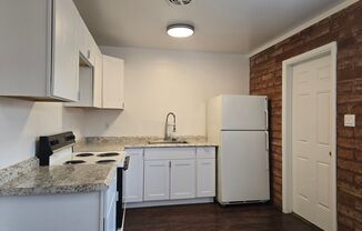 1000-1002 S. Dorsey Lane