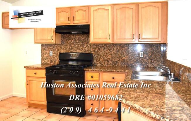 2461 FAIRWAY GLN