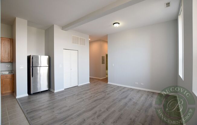 1 bed, 1 bath, 705 sqft, $2,100, Unit 208