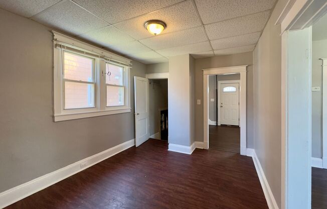 Charming 3 Bedroom/ 1 Bathroom Home in Dundalk, MD!