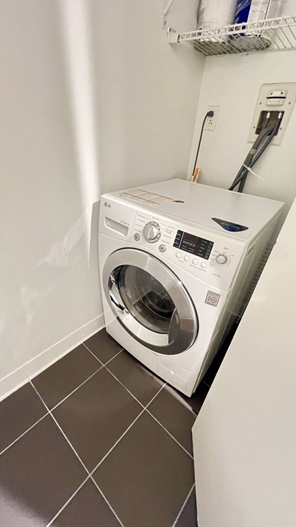 1 bed, 1 bath, 693 sqft, $2,900, Unit 318