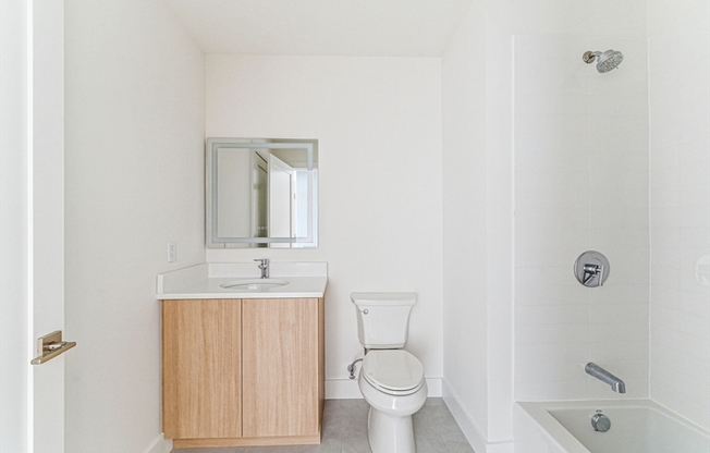 1 bed, 1 bath, 670 sqft, $3,250, Unit 406