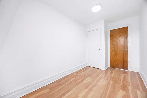 3228 47 ST