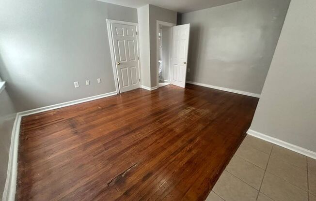 1 bed, 1 bath, 550 sqft, $1,090, Unit B16