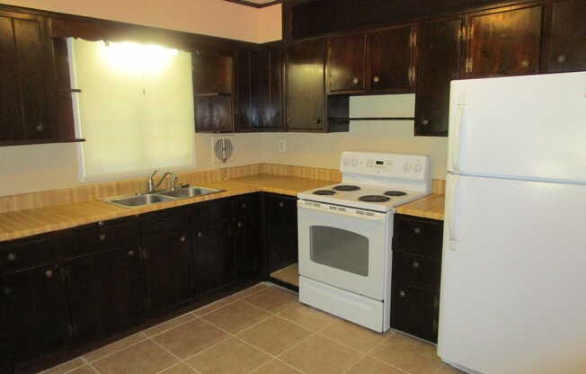 3 beds, 2 baths, $1,700