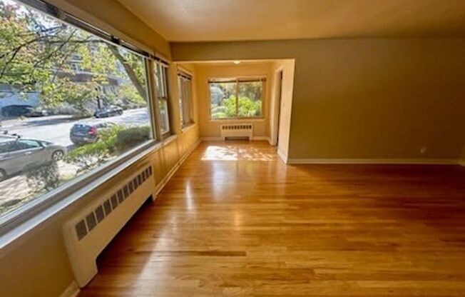 1 bed, 1 bath, 560 sqft, $1,750, Unit 202