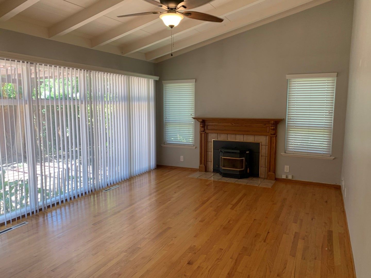Spacious 4 Bedroom 2 Bath Santa Clara Home w/Covered Patio and Yard