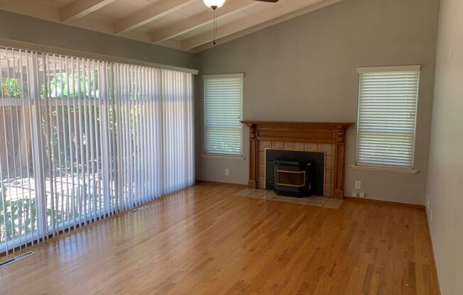 Spacious 4 Bedroom 2 Bath Santa Clara Home w/Covered Patio and Yard