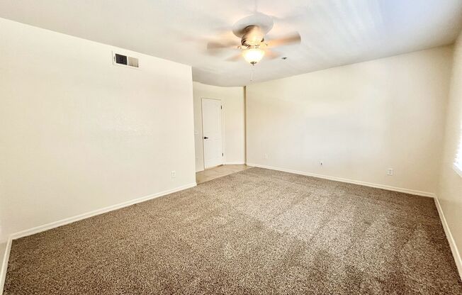 2 beds, 2 baths, $2,095, Unit Unit 421