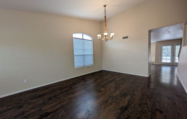4 Bedroom 2.5 Bathroom Lakewood Home