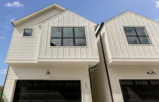 The Grove Oak Forest Apartments