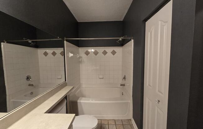 1 bed, 1 bath, $1,599, Unit UNIT # 8211