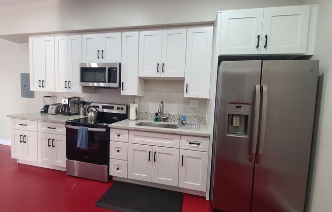 2 bed 1 bath "fully furnished" monthly ADU rental.