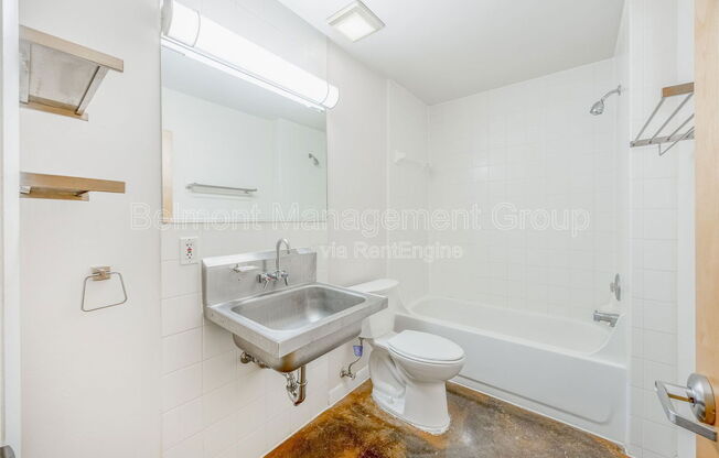 1 bed, 1 bath, 728 sqft, $1,615, Unit 147