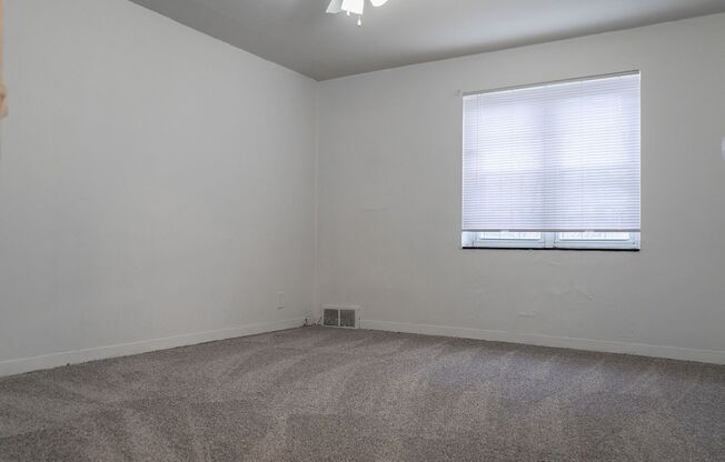 2 beds, 1 bath, 850 sqft, $995, Unit K135