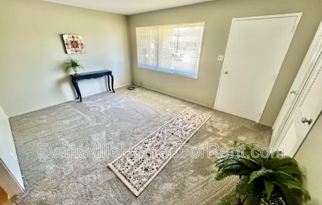 709 THORNBERRY DR