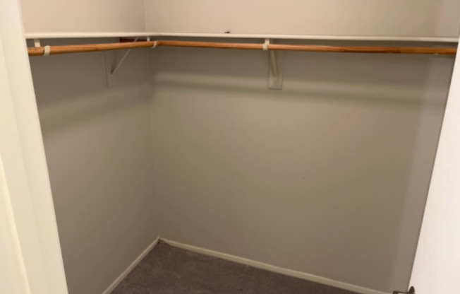 1452 EVENING SONG AVE