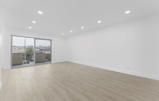 1952 S. Holt Avenue Unit #5