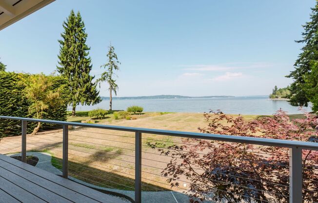 Low Bank Waterfront New Remodel on Huge Lot