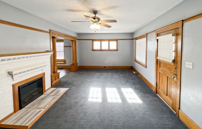 3 beds, 1 bath, $2,000