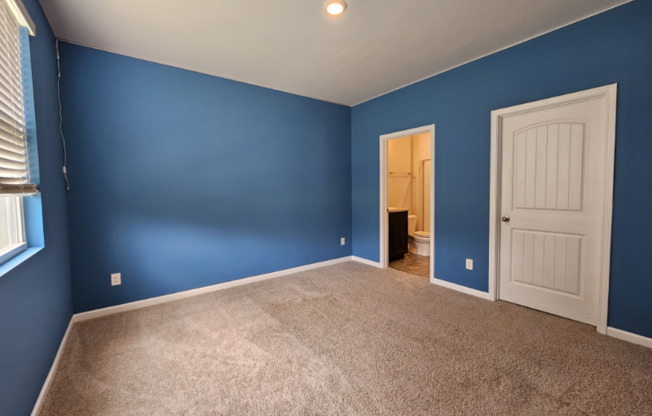 2244 CAREFREE LN